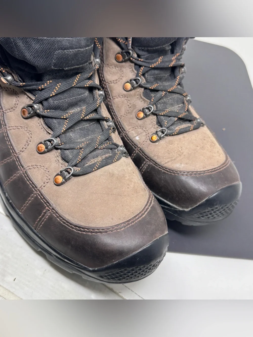 New Balance Rainier MO1500GT Vibram Gore-Tex leather hiking boots women’s sz 14